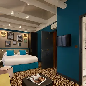 vizitați hotelul